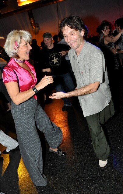 min 2008 11 08 fous swing 384